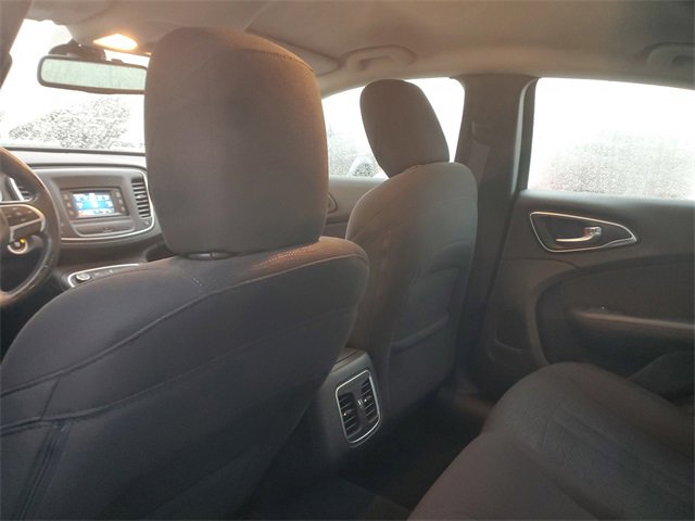 Used 2015 Chrysler 200 Limited w/ Convenience Group image 9