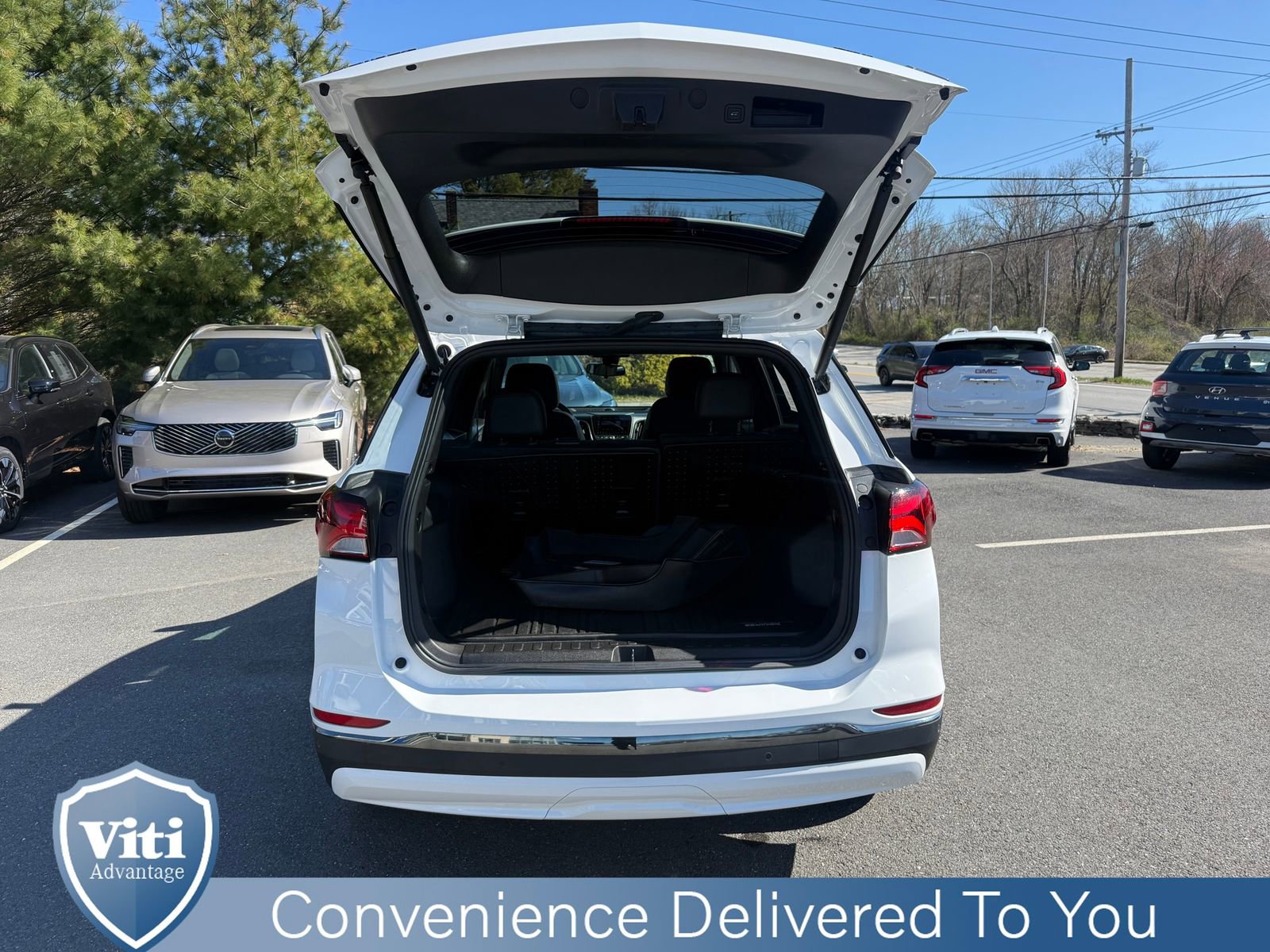 Used 2022 Chevrolet Equinox RS w/ RS Leather Package AWD/4WD image 23