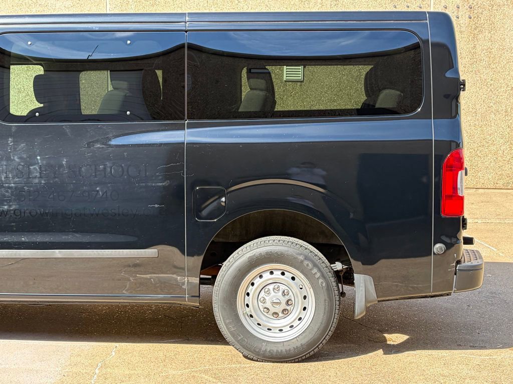 Used 2018 Nissan NV 3500 S image 5
