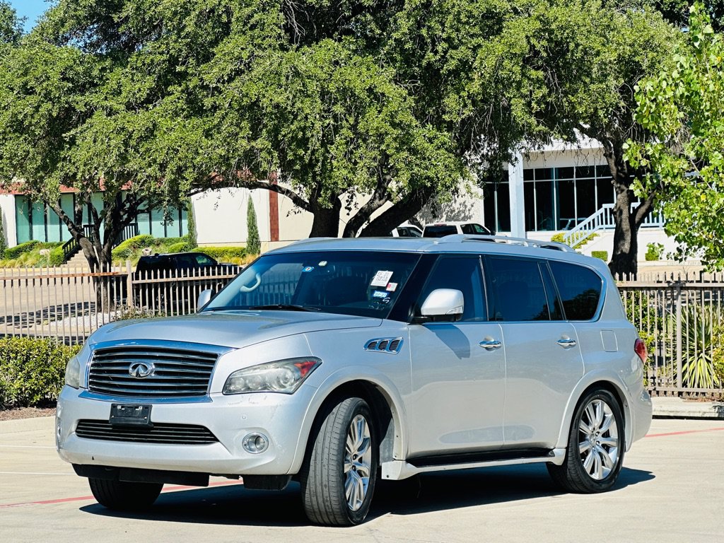 Used 2013 INFINITI QX56 2WD w/ Theater Pkg image 3