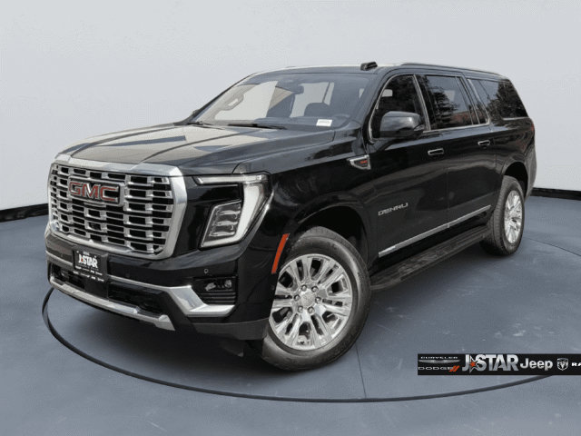 Used 2025 GMC Yukon XL Denali AWD/4WD image 1