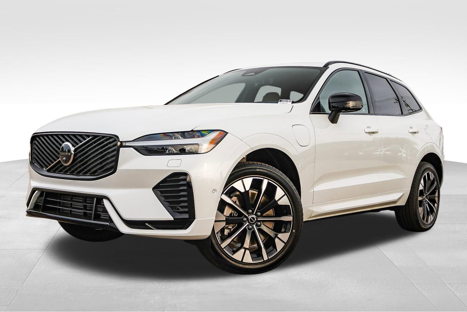 New 2026 Volvo XC60 T8 Plus w/ Climate Package