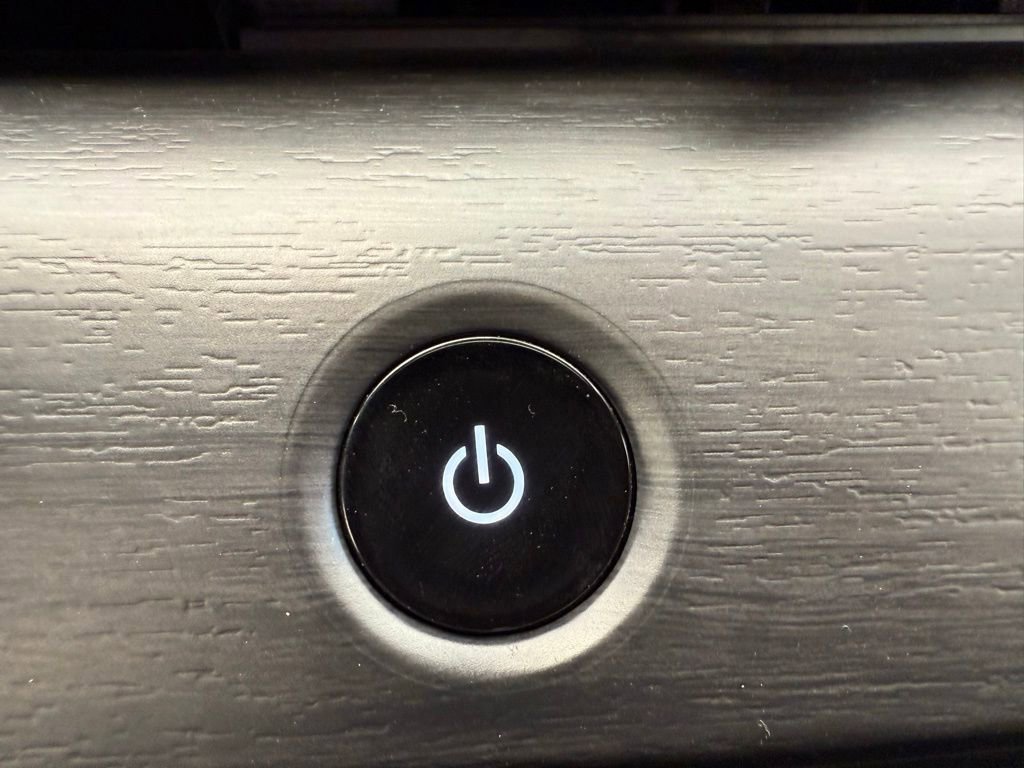 Used 2024 Nissan Ariya FWD image 38