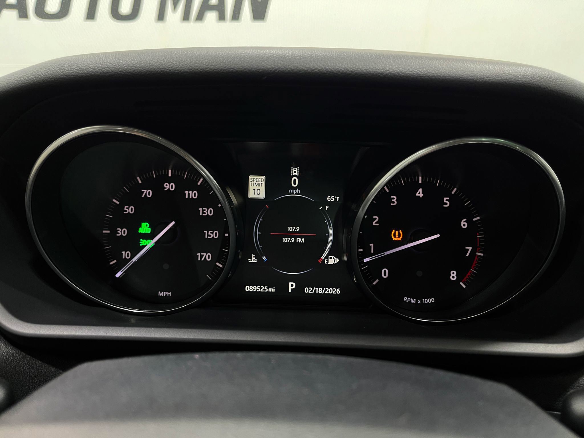 Used 2017 Land Rover Range Rover Sport HSE image 23