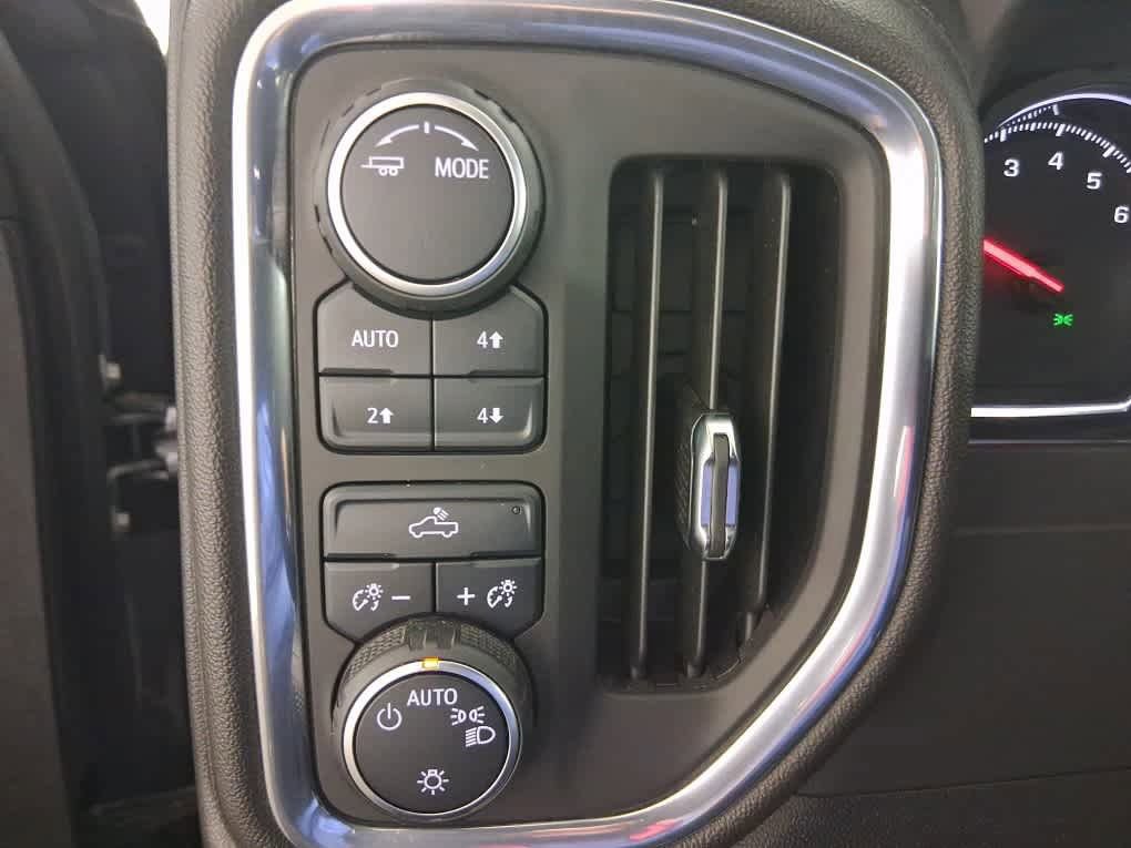 Used 2021 Chevrolet Silverado 1500 LT w/ Z71 Off-Road Package image 25