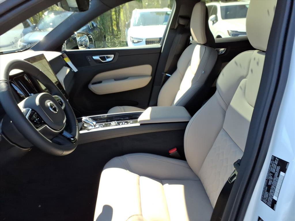 New 2026 Volvo XC60 B5 Core w/ Climate Package image 15