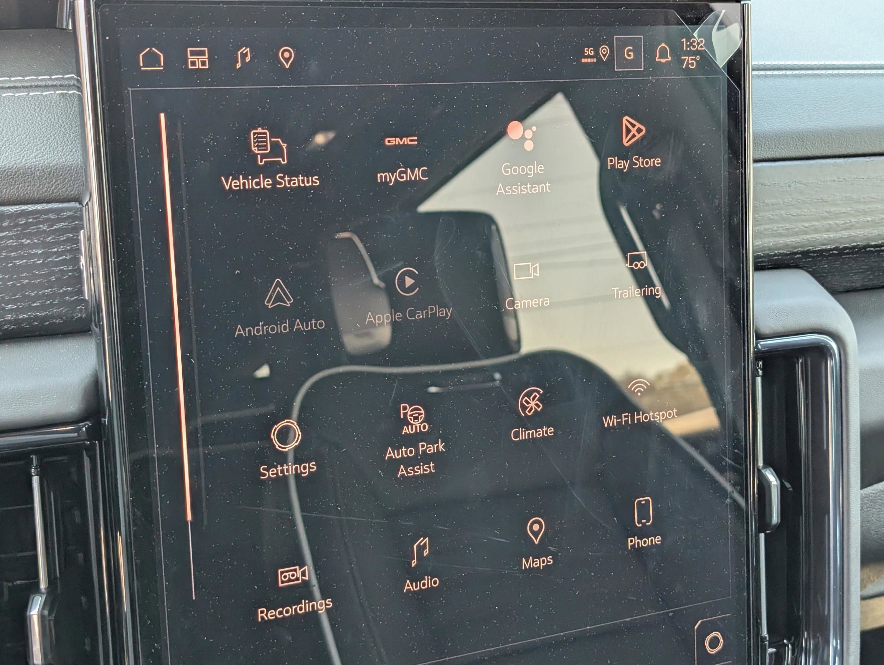 New 2026 GMC Yukon AT4 Ultimate w/ LPO, Floor Liner Package image 25