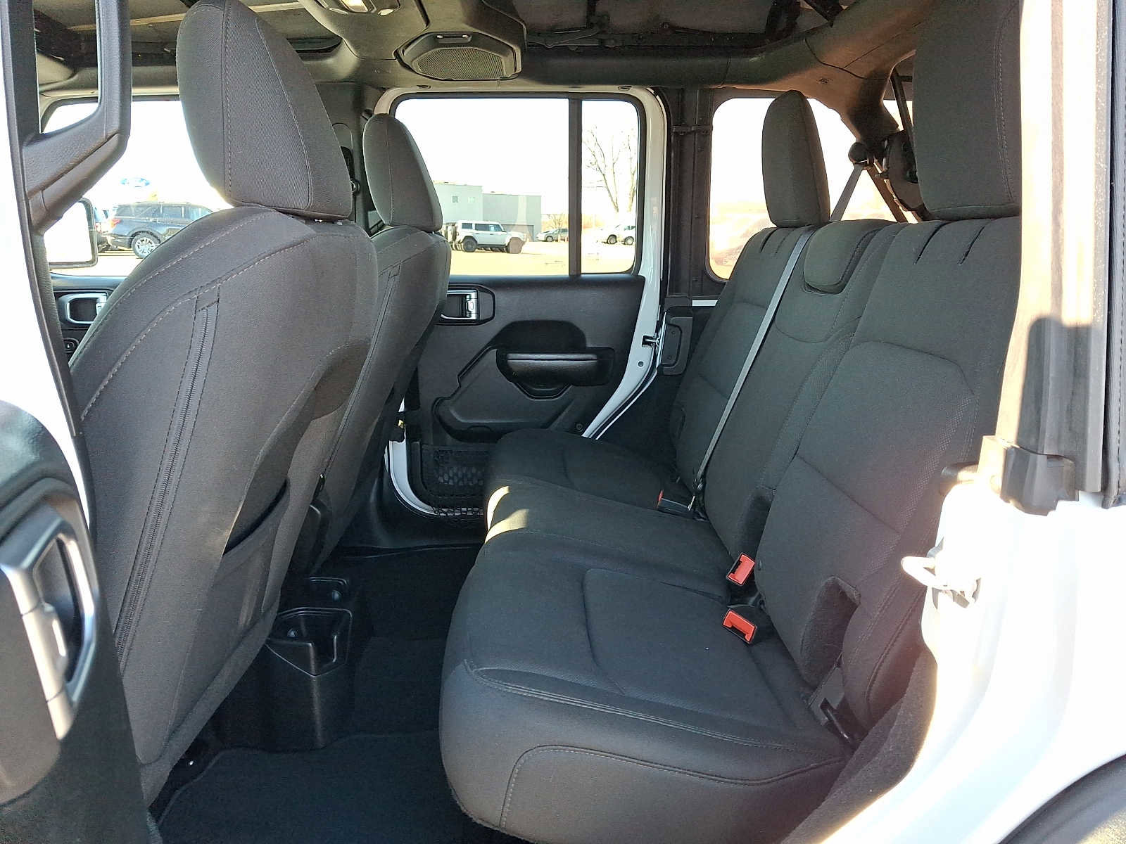 Used 2018 Jeep Wrangler Unlimited Sport S image 9