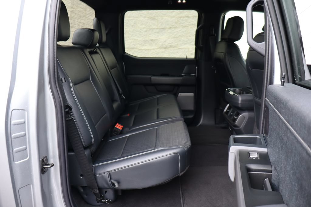 Used 2025 Ford F150 Lariat AWD/4WD image 33