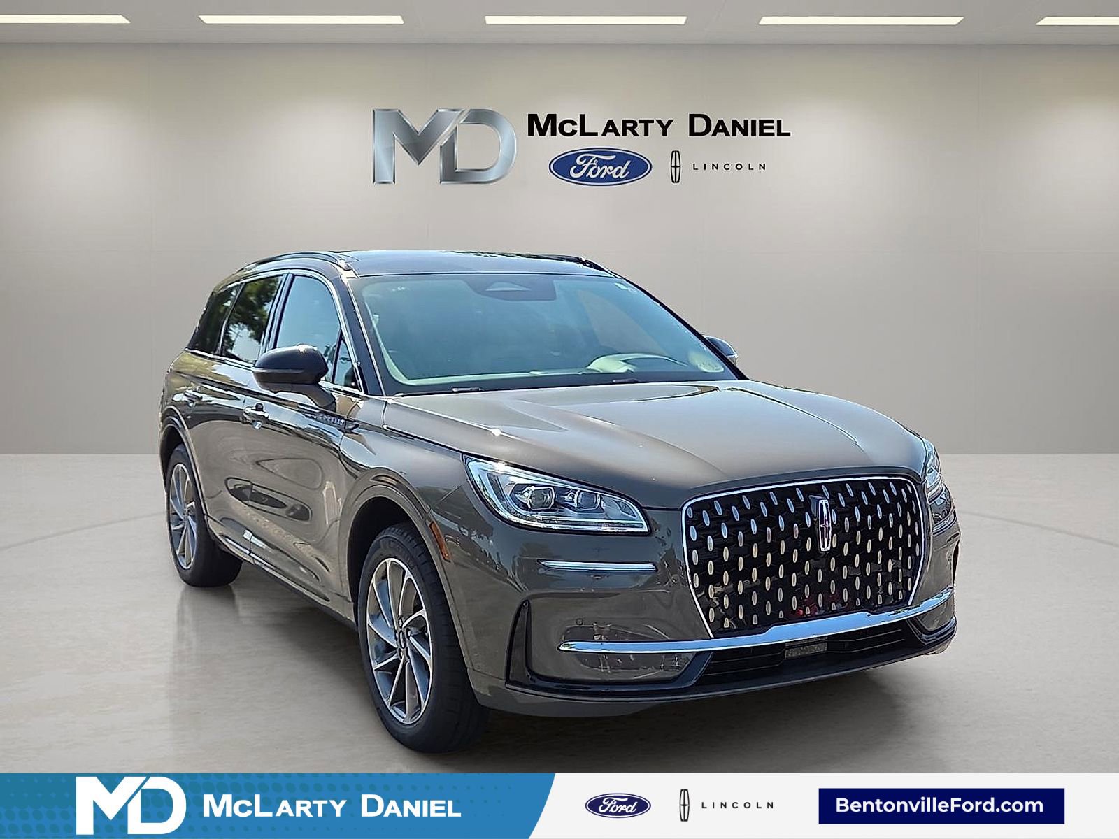 New 2025 Lincoln Corsair Grand Touring w/ Equipment Group 302A