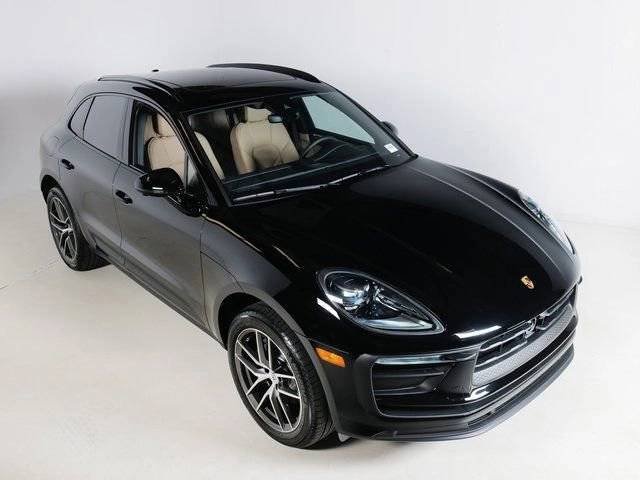 New 2026 Porsche Macan AWD/4WD image 32
