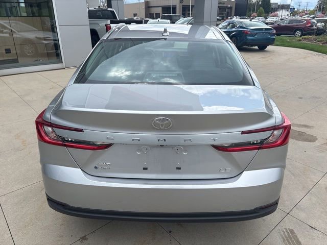 Used 2025 Toyota Camry LE AWD/4WD image 6