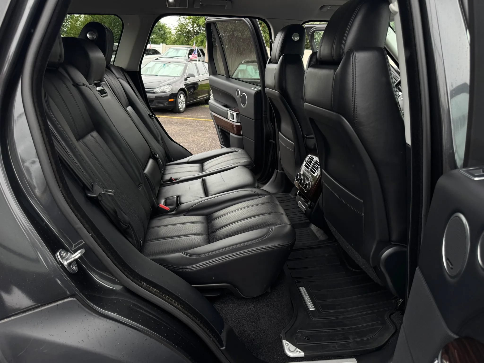 Used 2014 Land Rover Range Rover Supercharged AWD/4WD image 25
