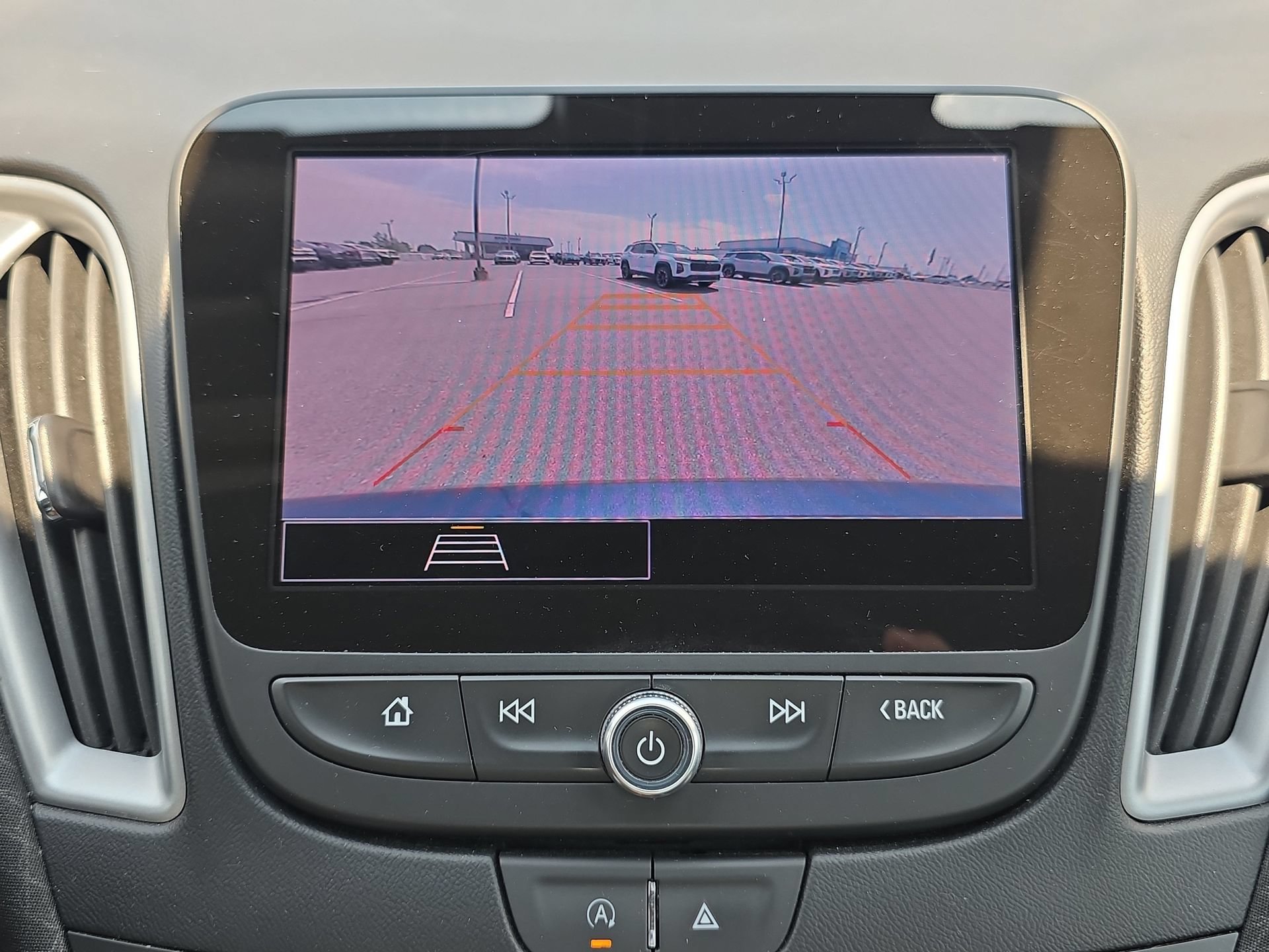 Used 2023 Chevrolet Malibu LT FWD image 23