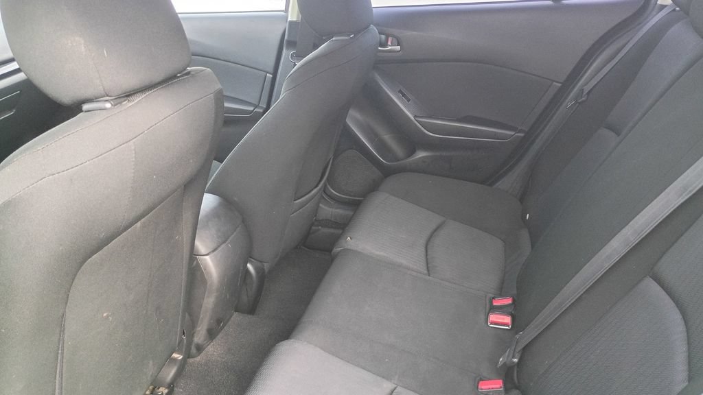 Used 2016 MAZDA MAZDA3 i Sport FWD image 21