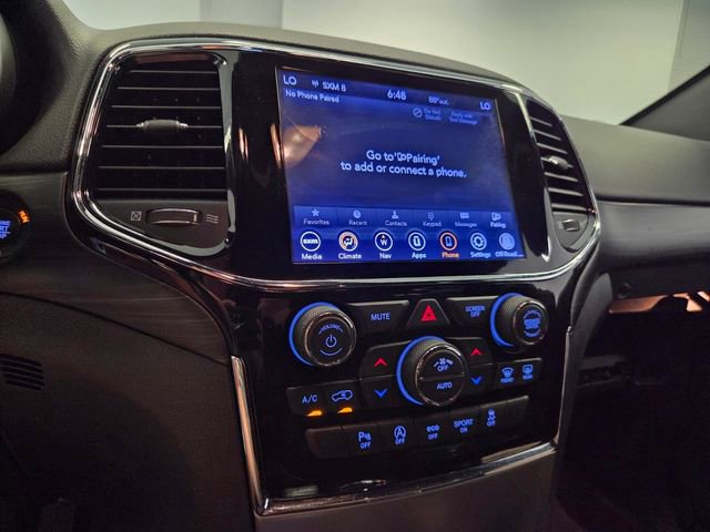 Used 2020 Jeep Grand Cherokee Laredo w/ 18" Wheel & 8.4" Radio Group image 20