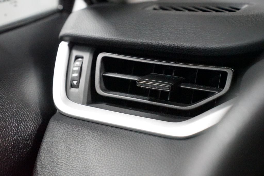 Certified 2025 Toyota RAV4 XLE FWD image 25