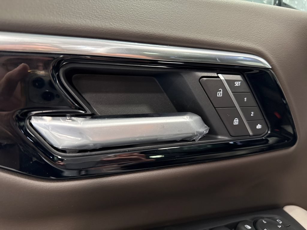 New 2026 Chevrolet Tahoe Z71 w/ Z71 Off-Road Package AWD/4WD image 33