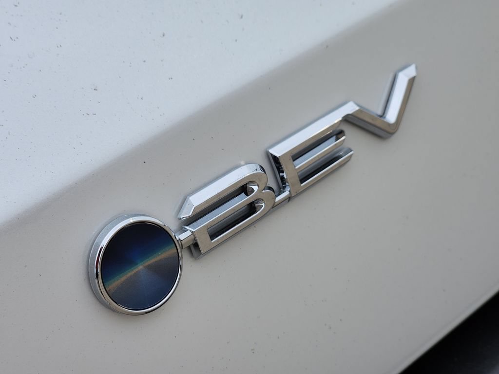New 2026 Toyota bZ FWD image 9