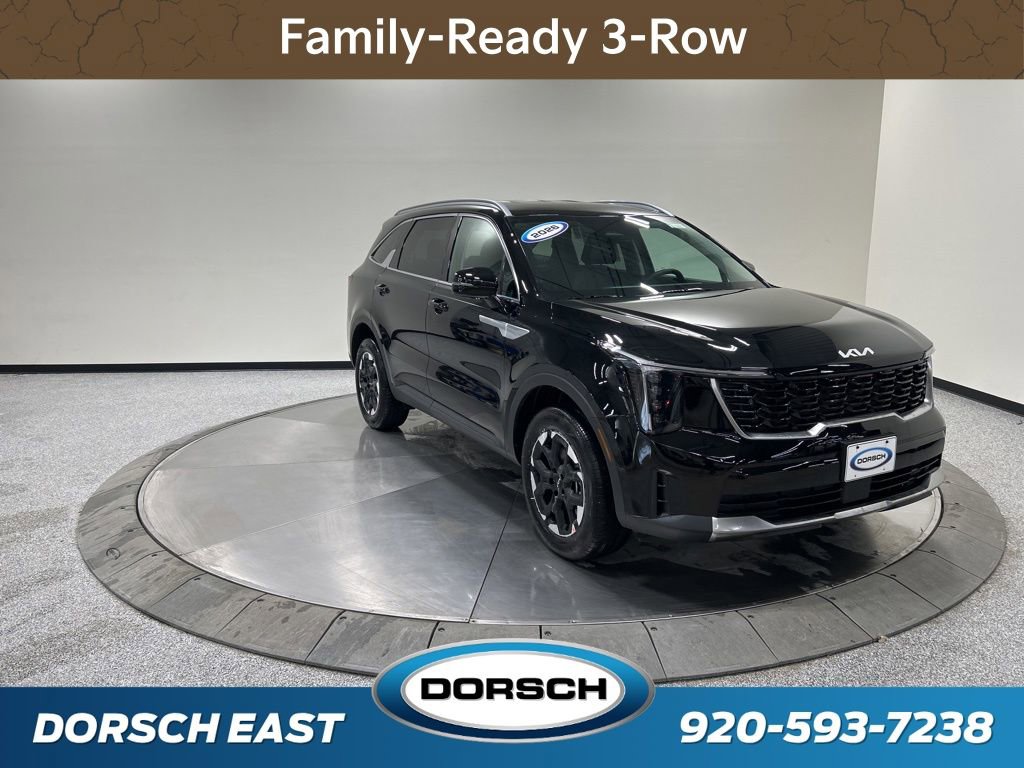 New 2026 Kia Sorento S image 3