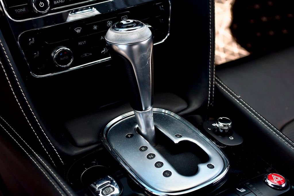 Used 2015 Bentley Continental GT image 39