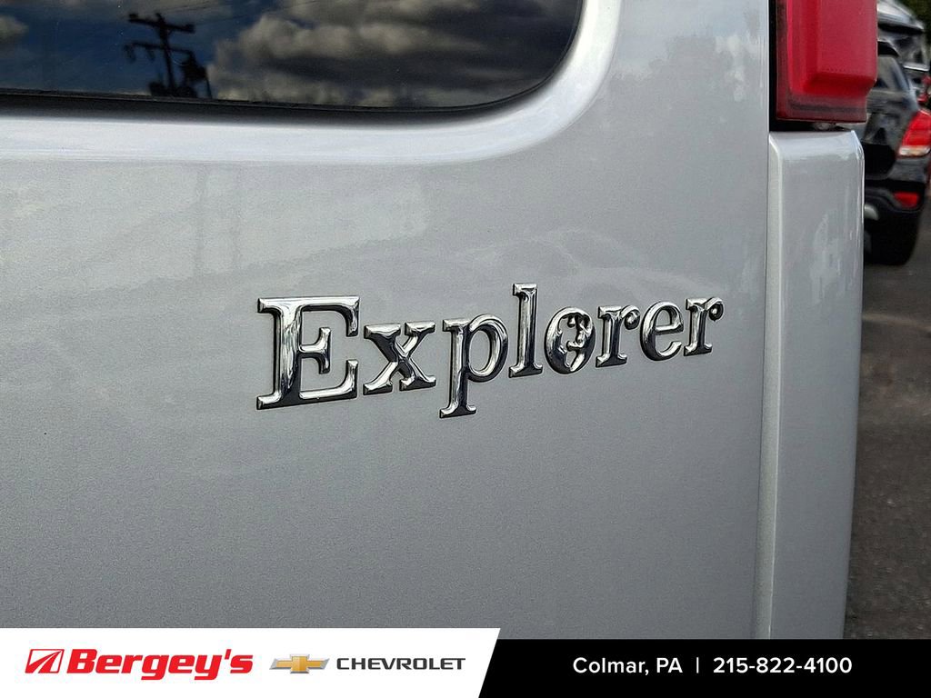 Used 2014 Chevrolet Express 1500 image 30