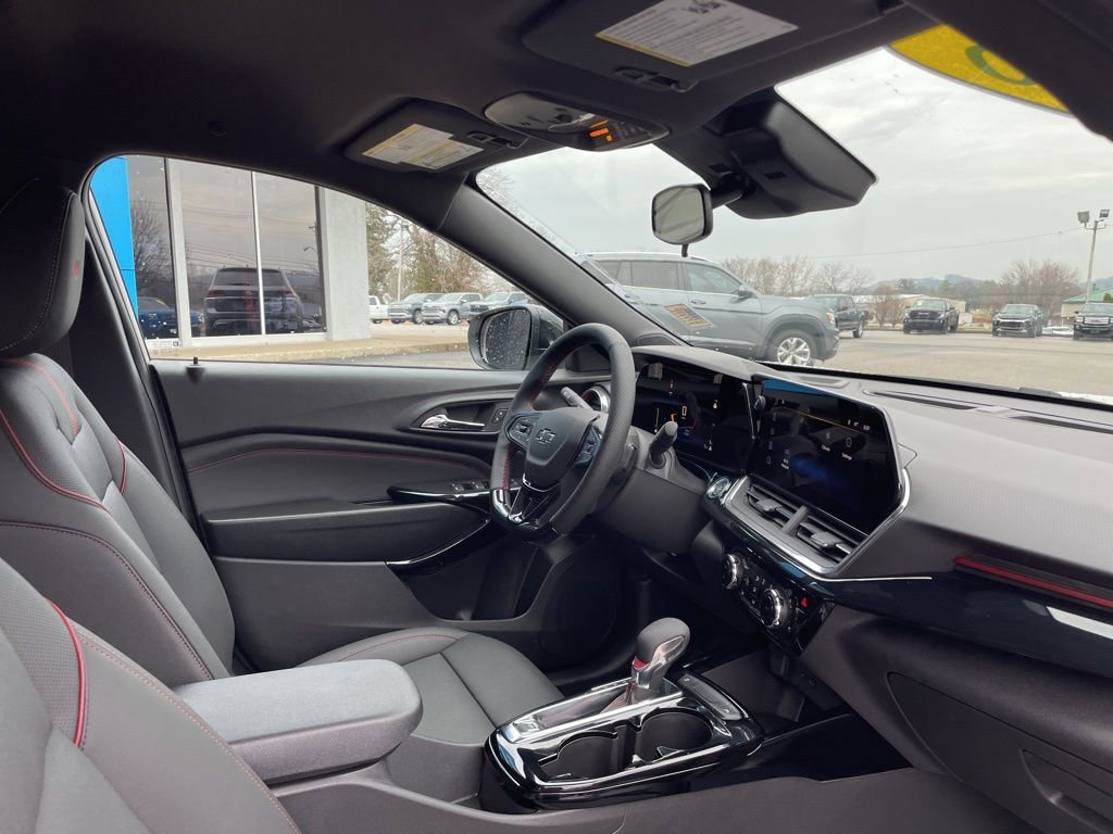 New 2026 Chevrolet Trax RS w/ Driver Confidence Package FWD image 28