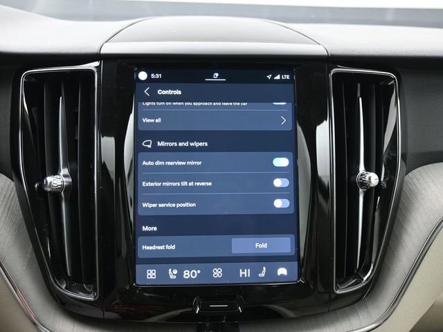 Used 2024 Volvo XC60 B5 Plus w/ Protection Package Premier image 18