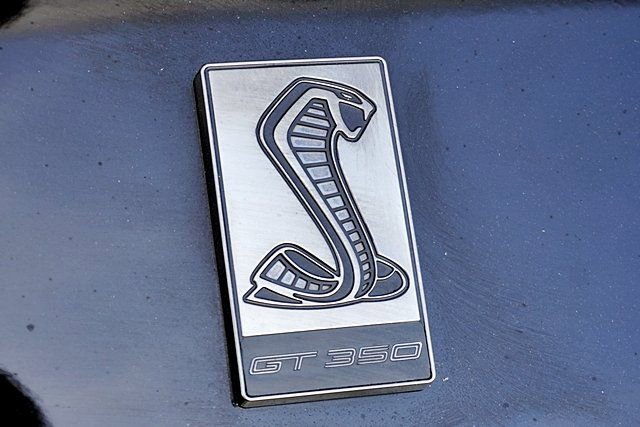 Used 2020 Ford Mustang Shelby GT350 w/ Technology Package RWD image 11