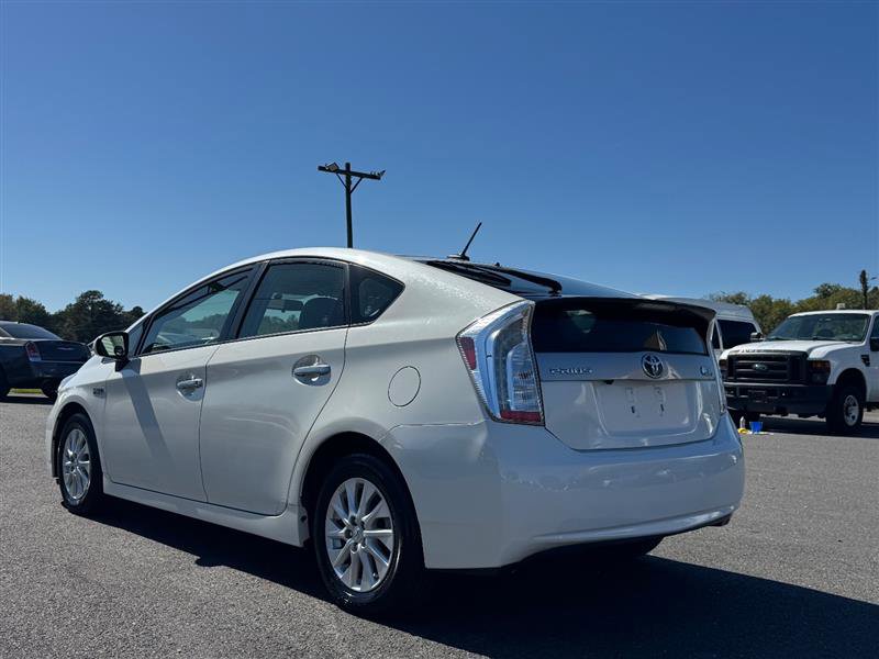 Used 2013 Toyota Prius Prime Plug-In Hybrid image 10