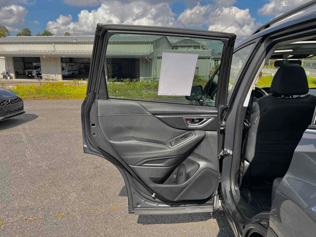 Used 2023 Subaru Forester Premium image 16