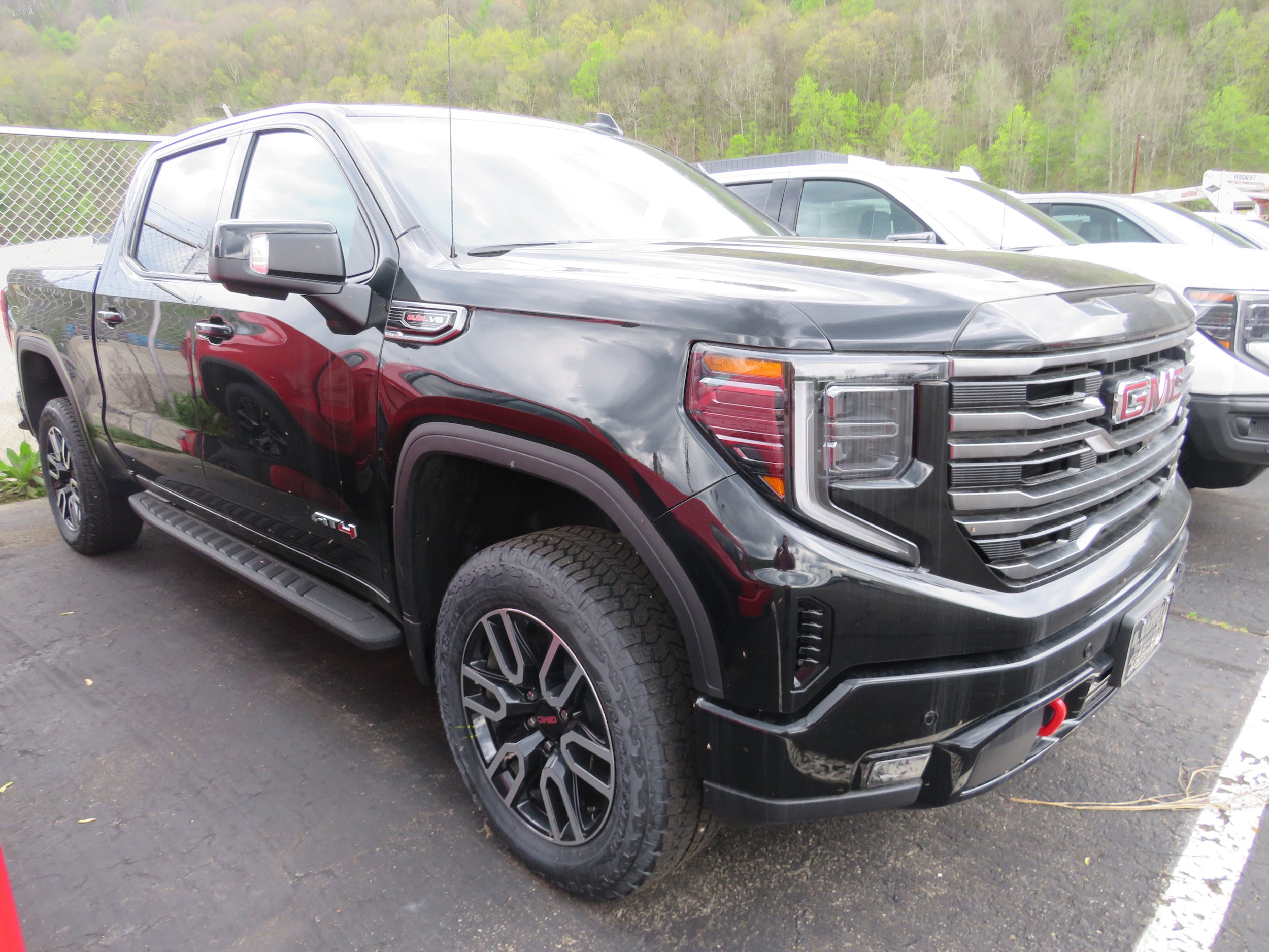 New 2026 GMC Sierra 1500 AT4 w/ AT4 Premium Package AWD/4WD image 1