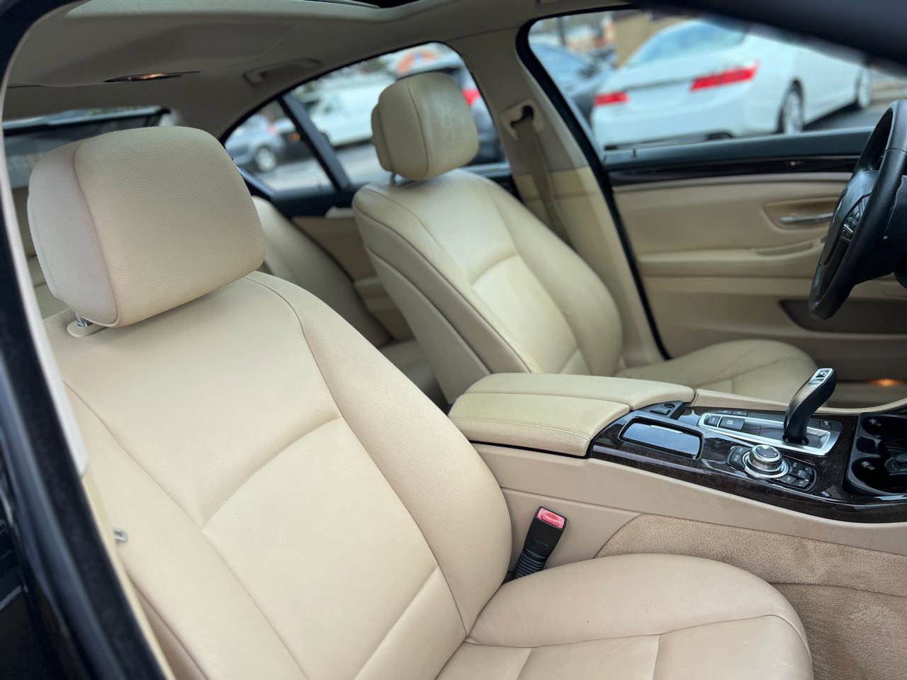 Used 2011 BMW 535i xDrive Sedan AWD/4WD image 43