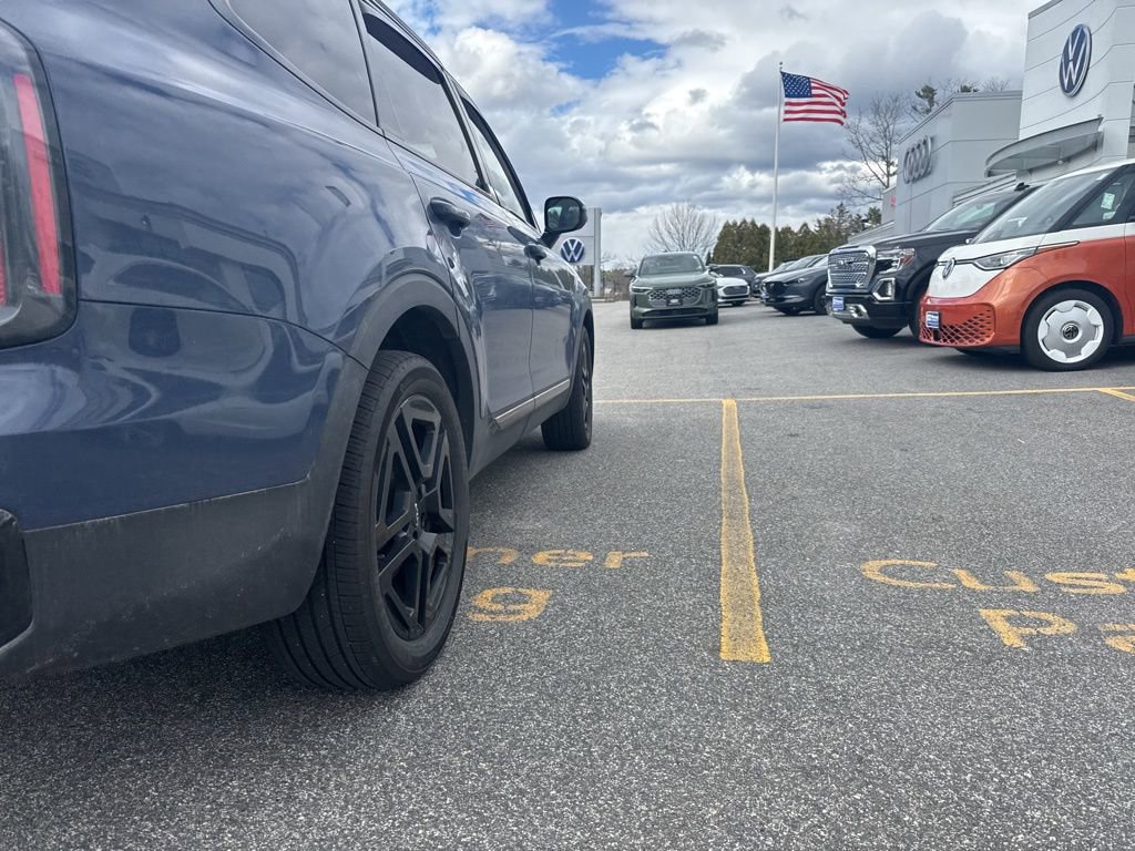 Used 2024 Kia Telluride SX X-Line AWD/4WD image 11