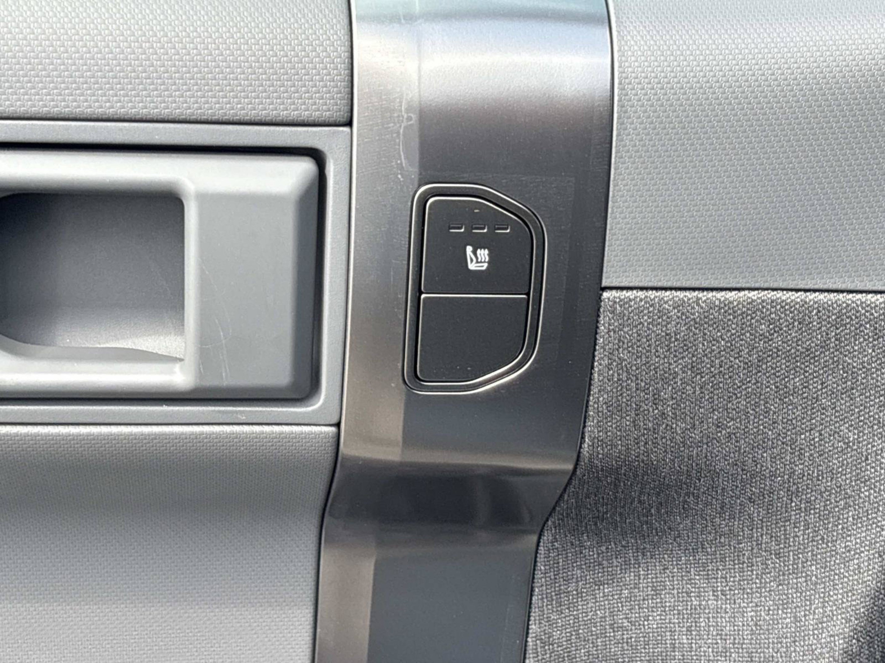 New 2027 Kia EV3 Wind FWD image 20