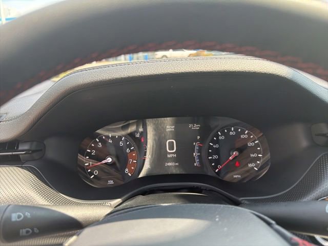 Used 2025 Jeep Compass Trailhawk image 22