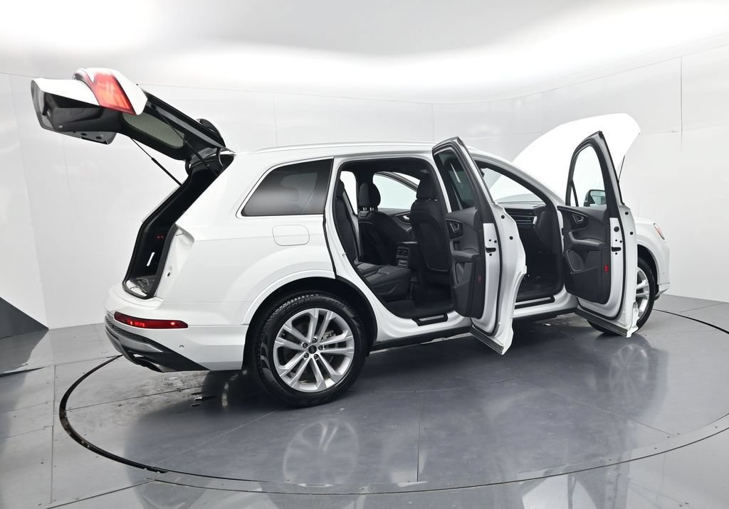 Used 2025 Audi Q7 3.0T Premium Plus AWD/4WD image 73