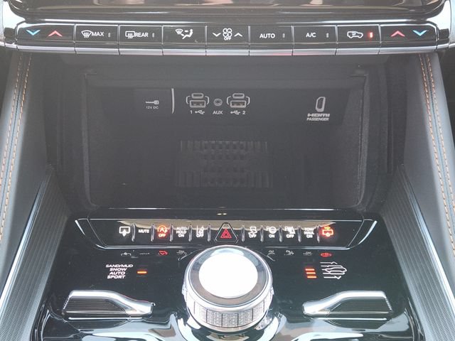 New 2026 Jeep Grand Wagoneer Summit AWD/4WD image 16