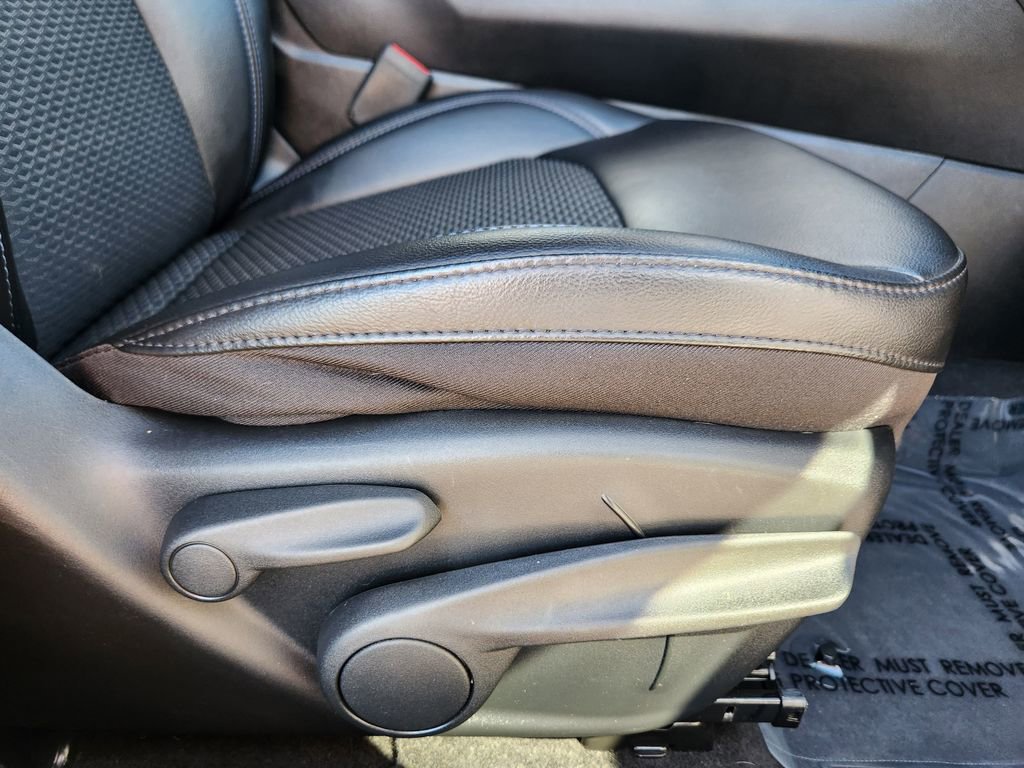 Used 2023 Jeep Compass Latitude w/ Convenience Group image 18