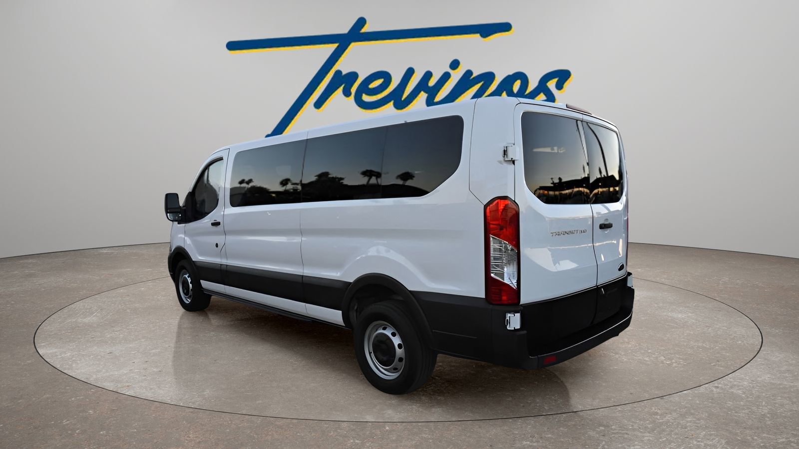 Used 2022 Ford Transit 350 XL RWD image 5
