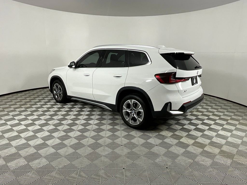 Used 2025 BMW X1 xDrive28i w/ Convenience Package image 3