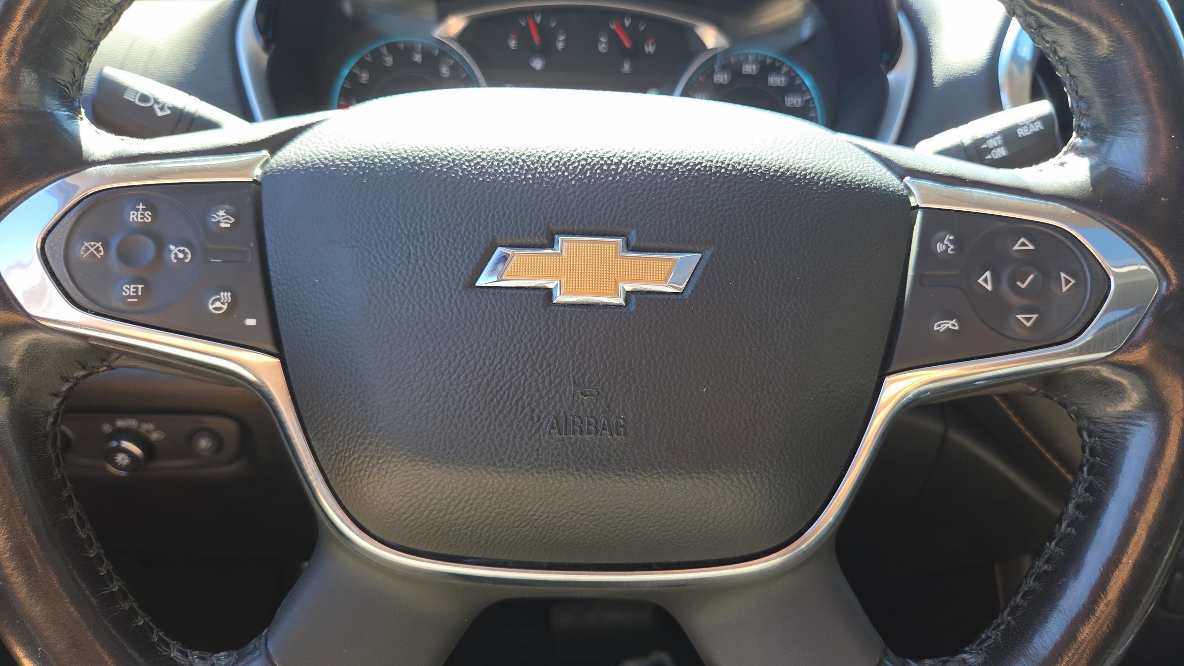 Used 2018 Chevrolet Traverse Premier image 39