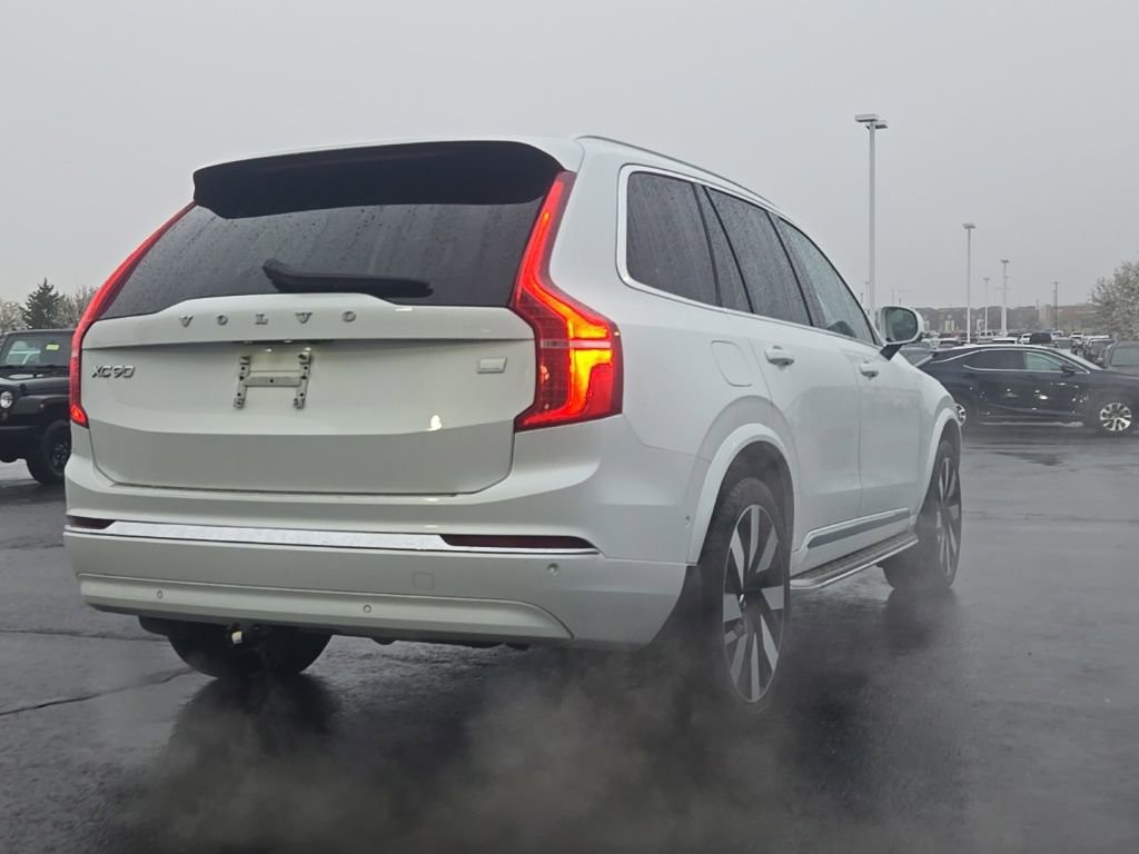 Used 2023 Volvo XC90 T8 Ultimate AWD/4WD image 9