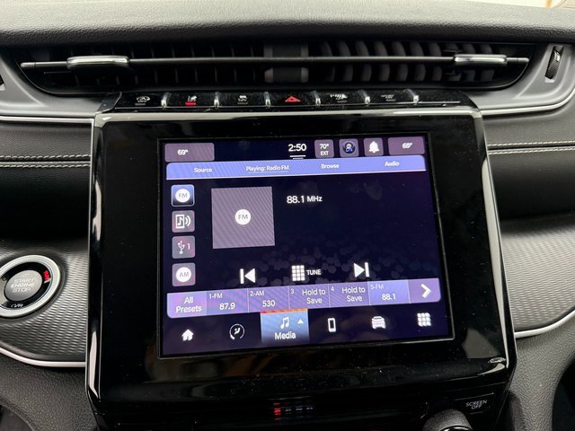 Used 2023 Jeep Grand Cherokee L Laredo image 13