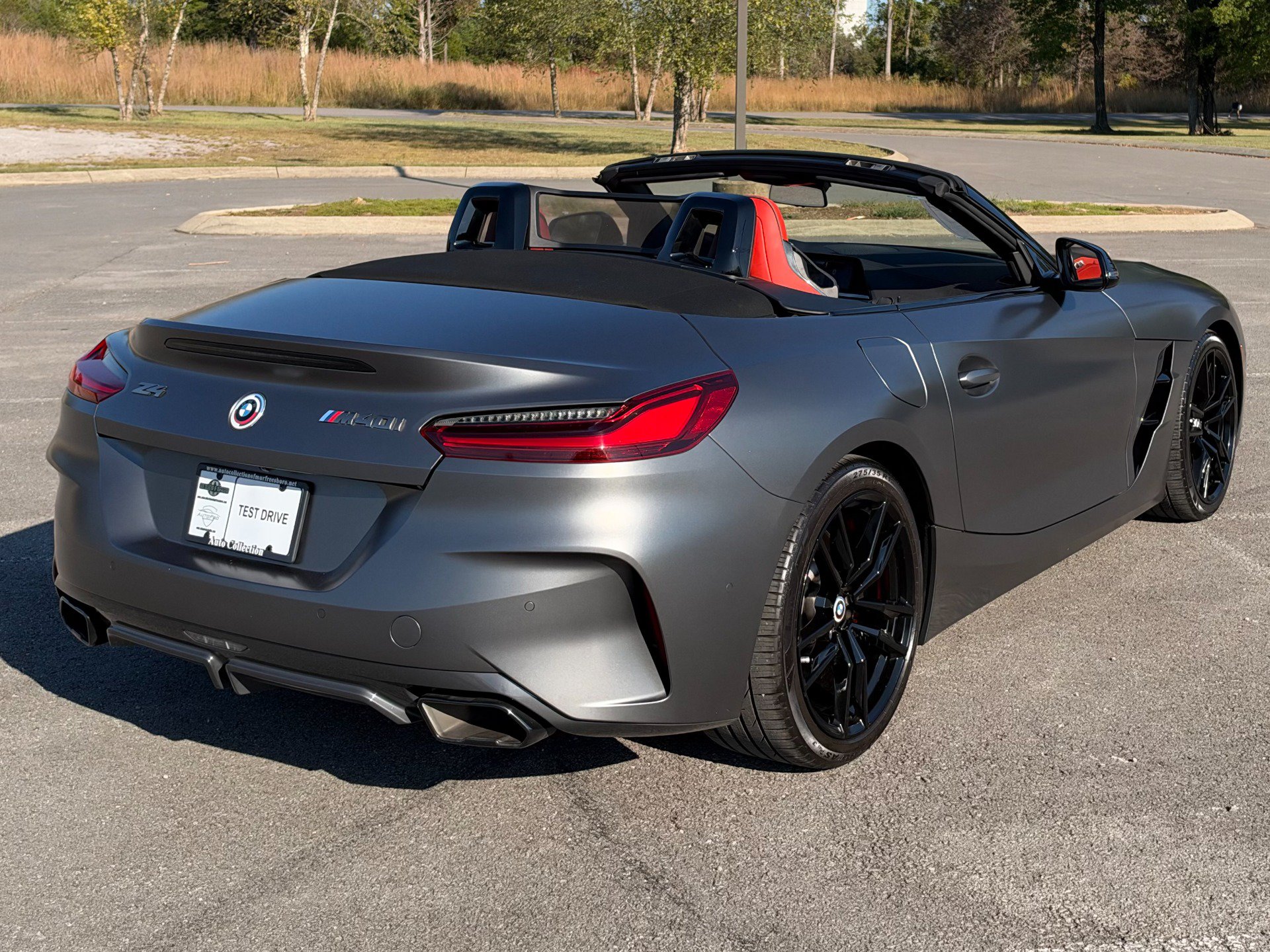 Used 2022 BMW Z4 M40i w/ Premium Package RWD image 3