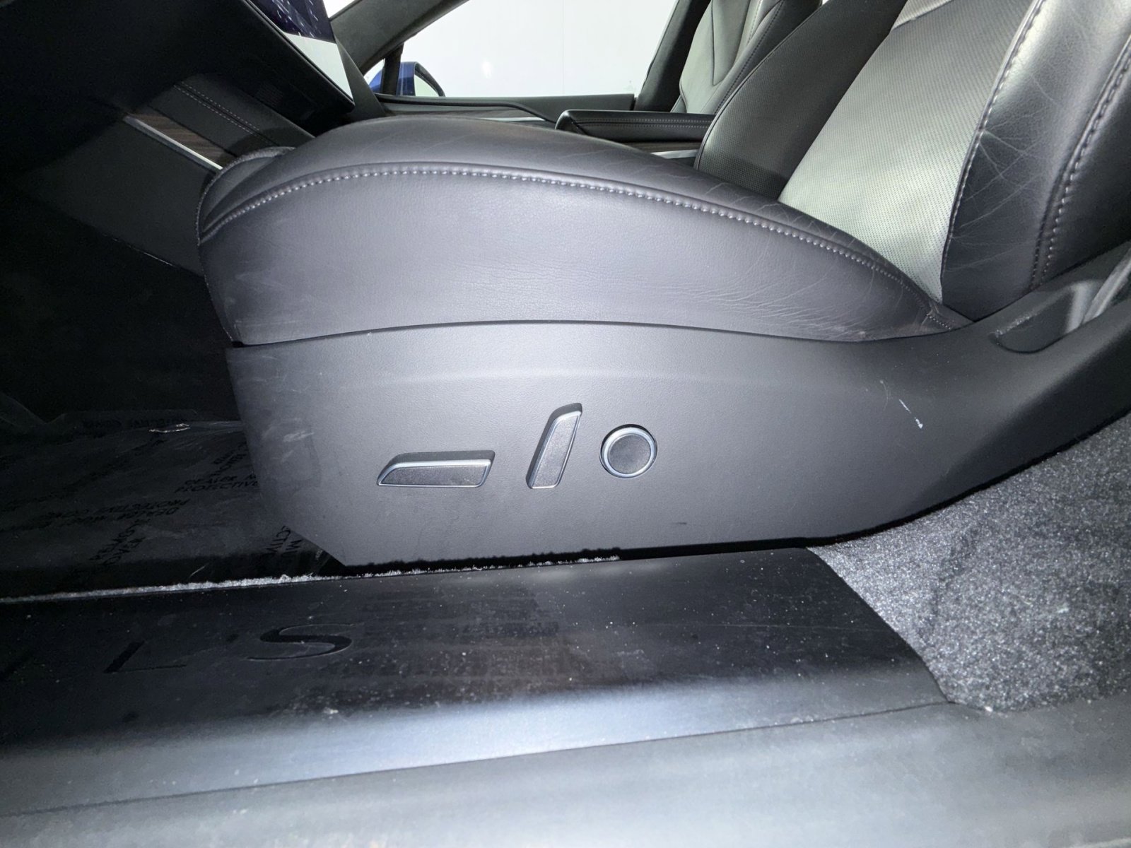 Used 2021 Tesla Model S Plaid image 14