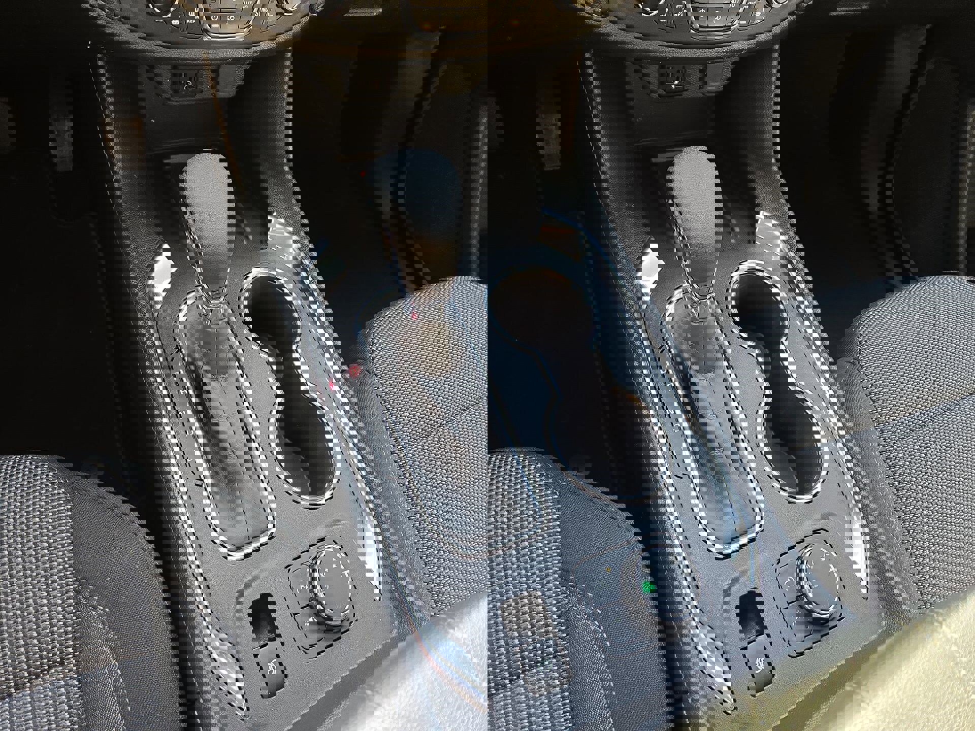 Used 2023 Chevrolet Traverse LT image 22