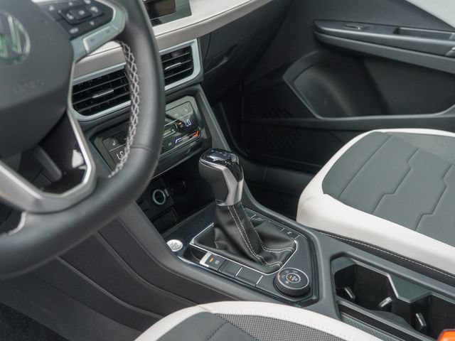 New 2026 Volkswagen Taos SE AWD/4WD image 12