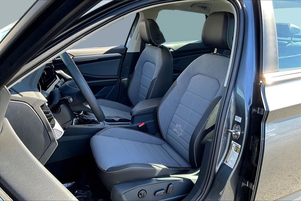 New 2026 Volkswagen Jetta SE image 19