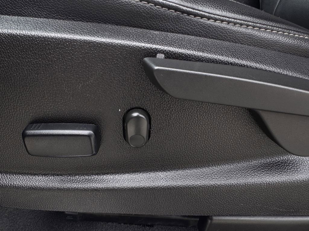 Used 2022 Chevrolet Colorado ZR2 image 24